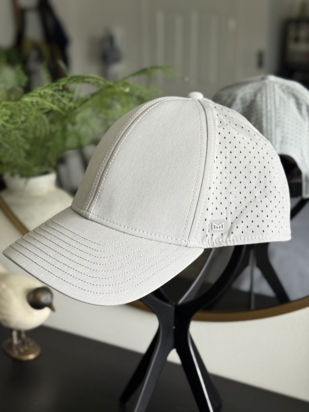 Melin A-Game Icon Hydro - Heather Grey *EUC*